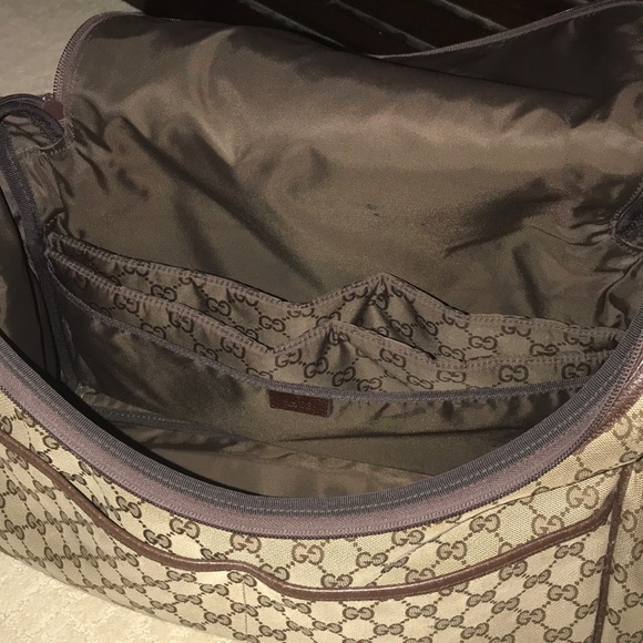 Gucci Diaper Bag w/ changing pad - Picture 7 of 7